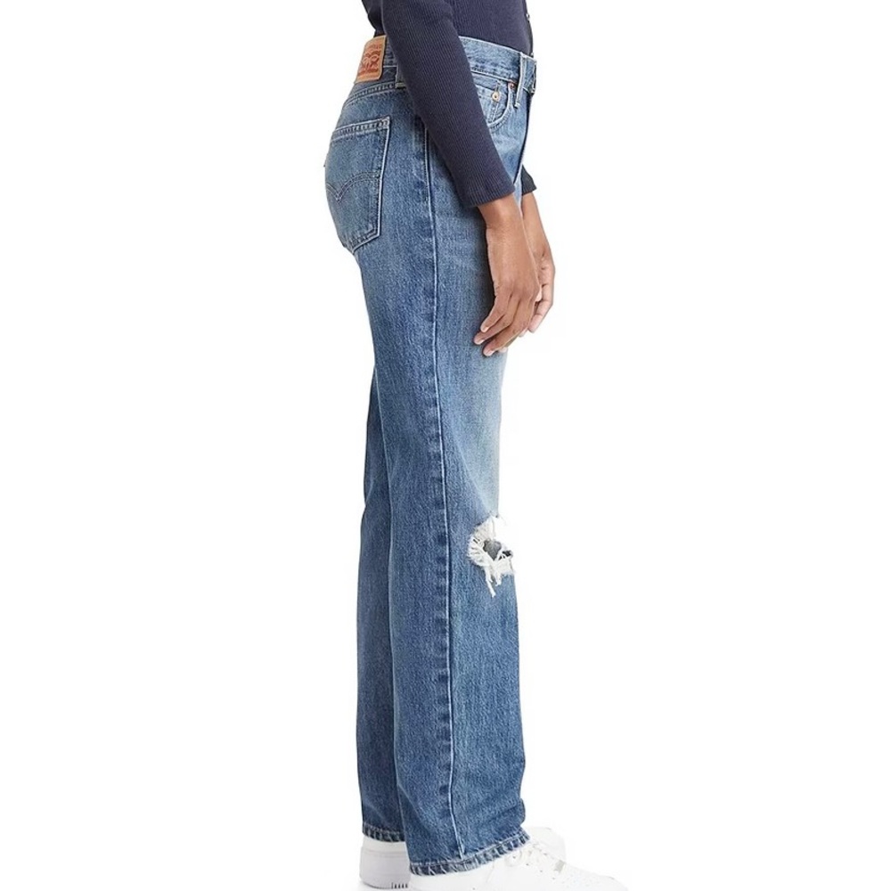 Levi’s Jeans Women’s Size 27 Low Pro Straight Distressed Medium Wash Blue Pants - Picture 2 of 13